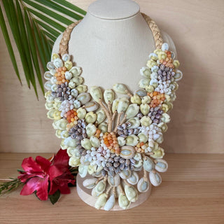 Plastron en coquillages "Fenua" I Artisanat Polynésien