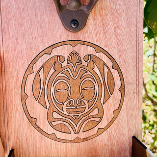 Décapsuleur mural Tiki