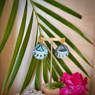 Boucles d'oreilles - Nacre gravée et sculptée